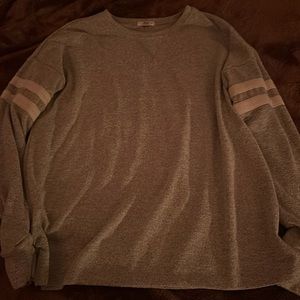 I’m selling this shirt from Ardene in a size L in good condition